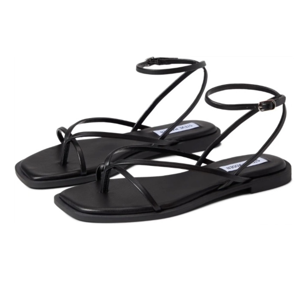 Black / NWT / Steve Madden Agree Strappy Square Toe Sandals